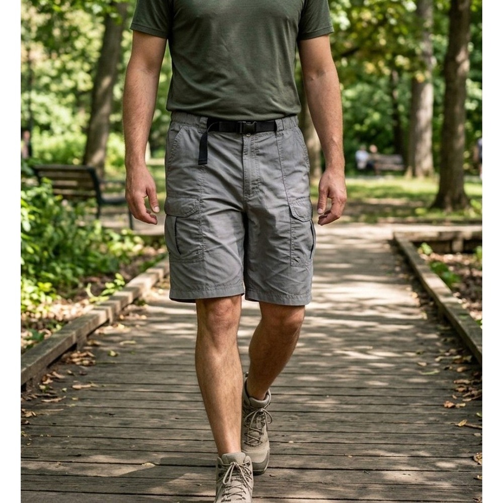 Croft & Barrow Nylon Belted Cargo / Walking Shorts, Gray, Size 42 x 8", GUC